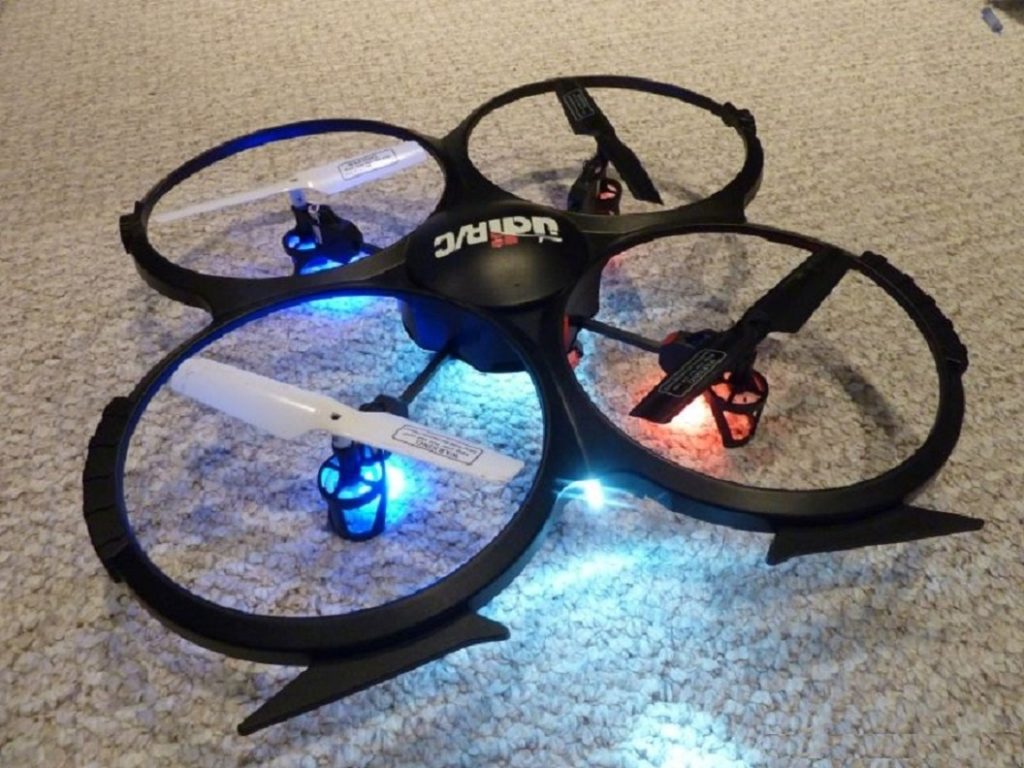 UDI U818A RC Quadcopter Drone Review - Outstanding Drone